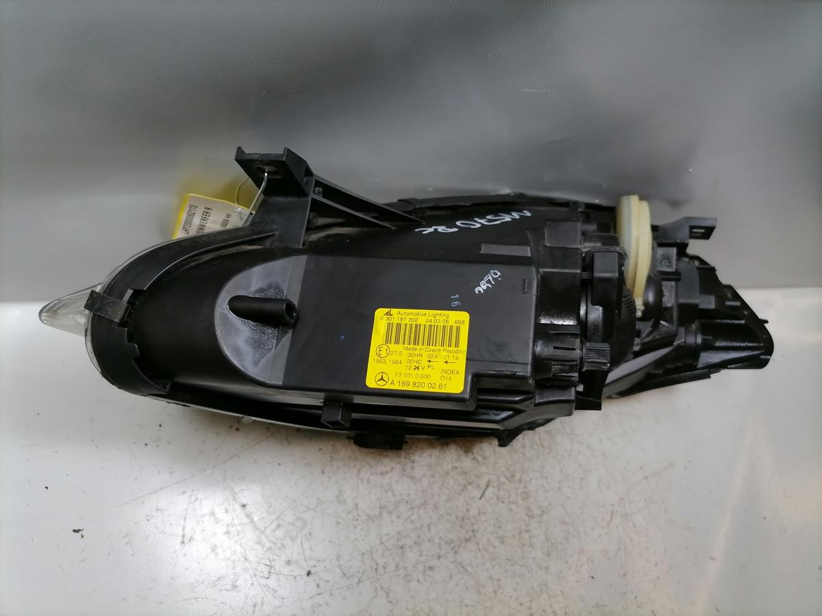 Mercedes C Klasse W203 original Scheinwerfer vorn rechts Halogen Bj.2005